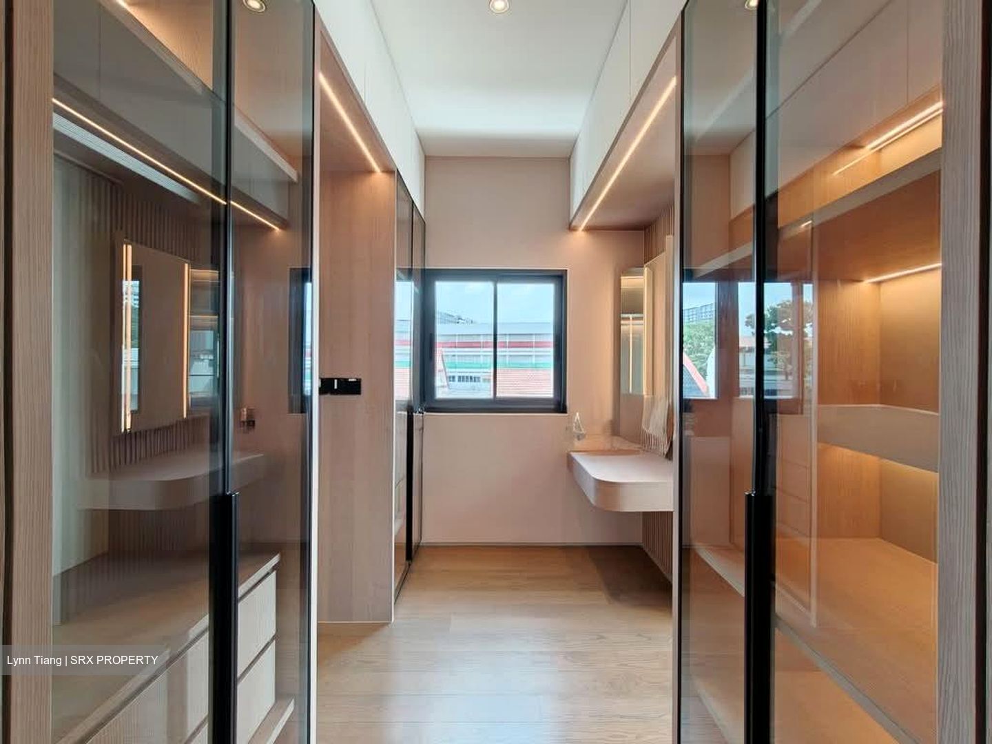 Opera Estate (D15), Terrace #610182601